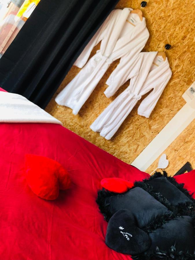 Mini Love Room Jacuzzi Privatif Urimenil Esterno foto
