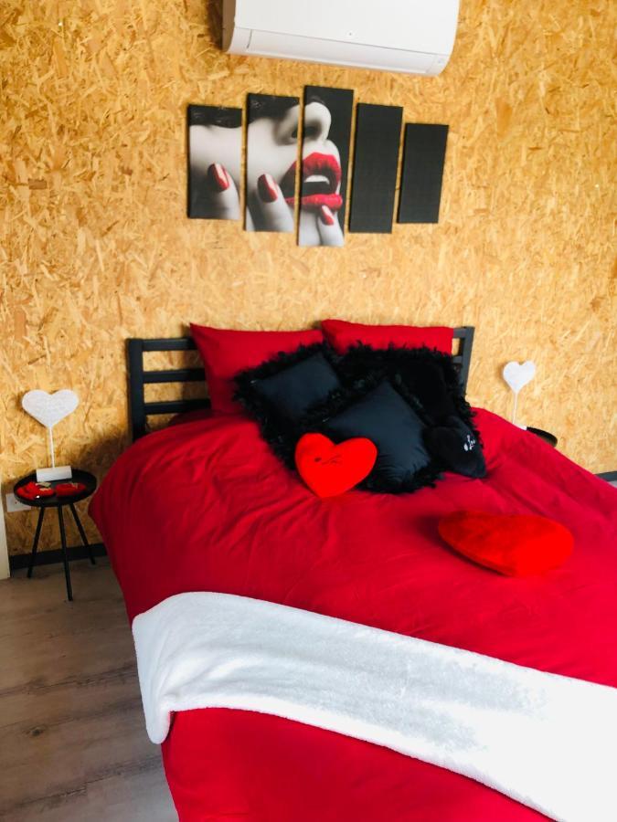 Mini Love Room Jacuzzi Privatif Urimenil Esterno foto